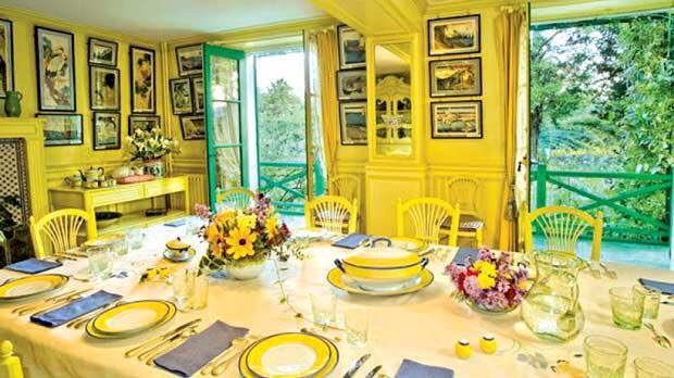 Monet carefully chose the most jubilant, buoyant colors in their garden to bring indoors. This is their Dining Room.