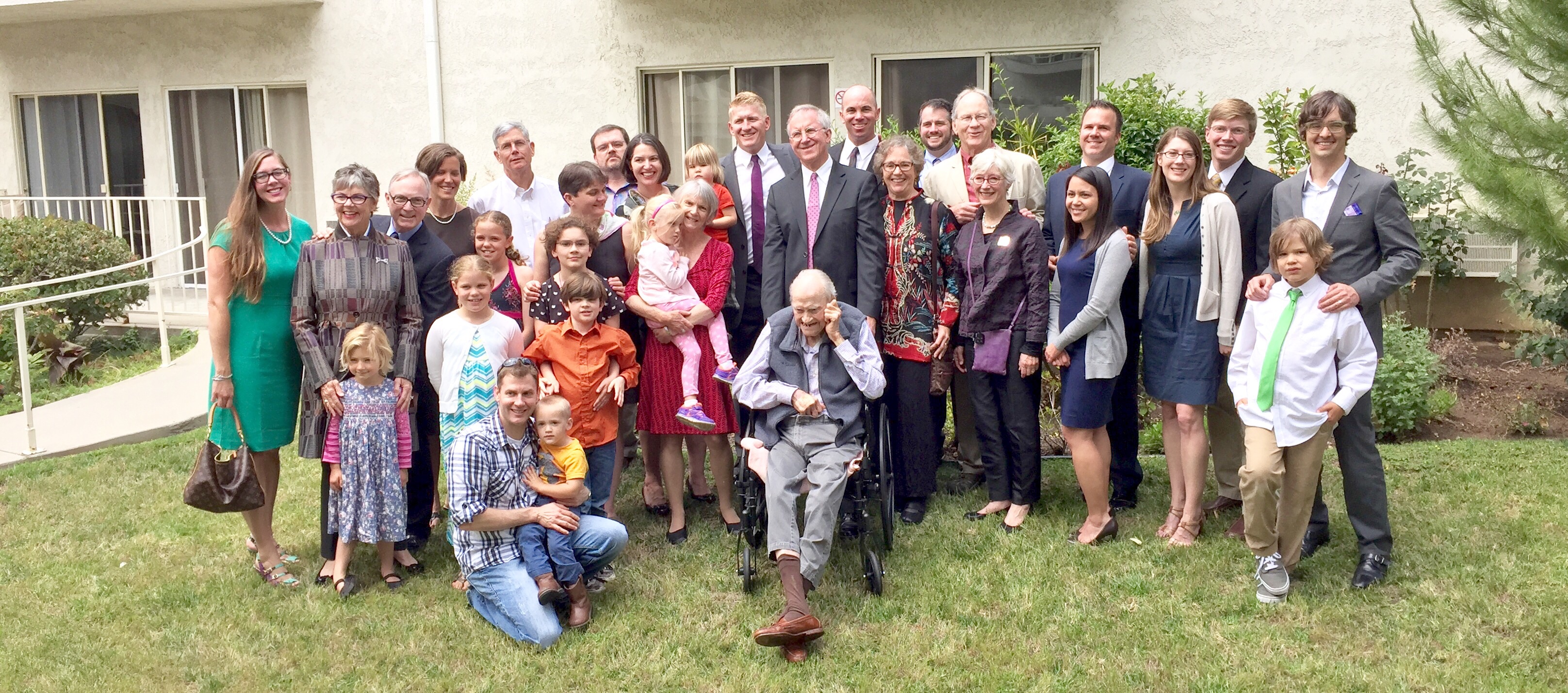 As many Palmers as possible gathered to celebrate Dida's 100th Birthday on Sunday